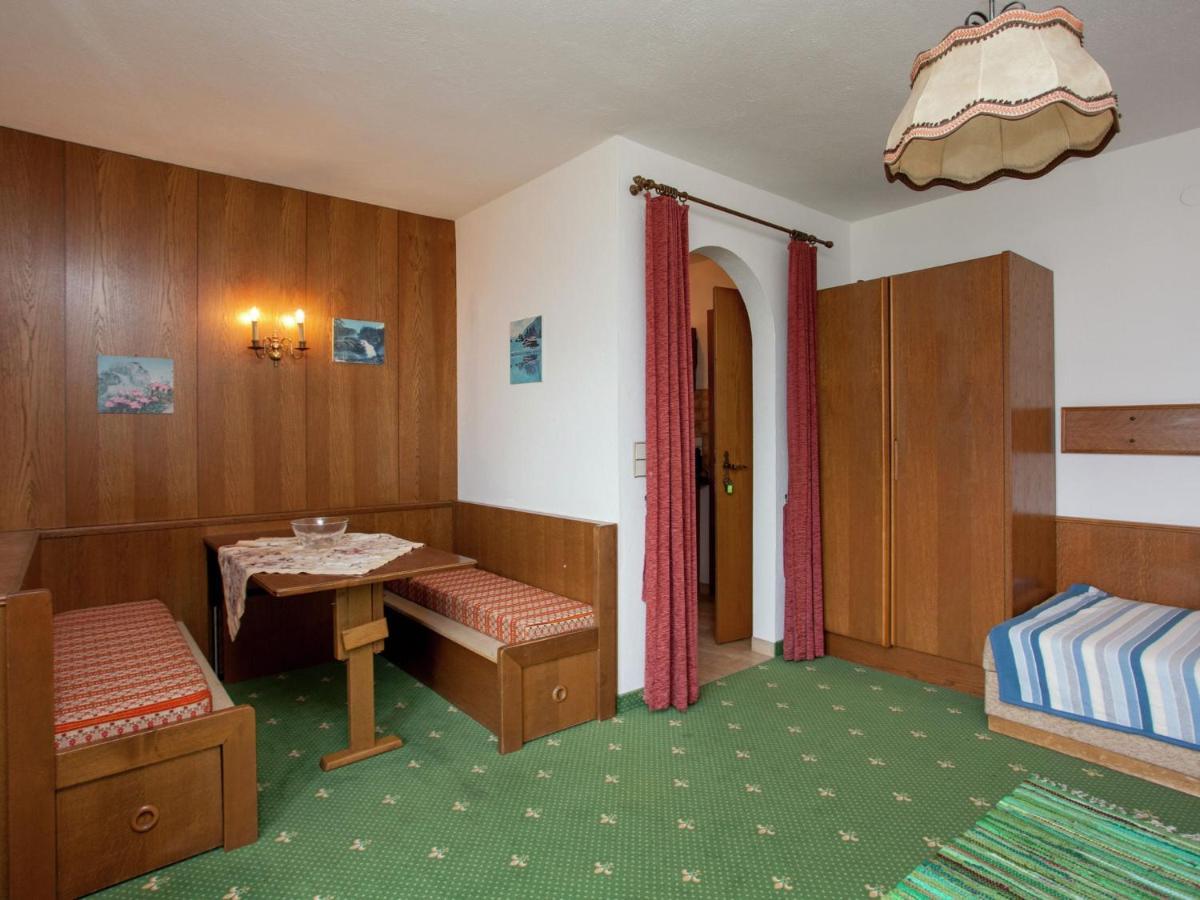 Apartment In Hart Im Zillertal With Garden Balcony Parking Fugen Bagian luar foto