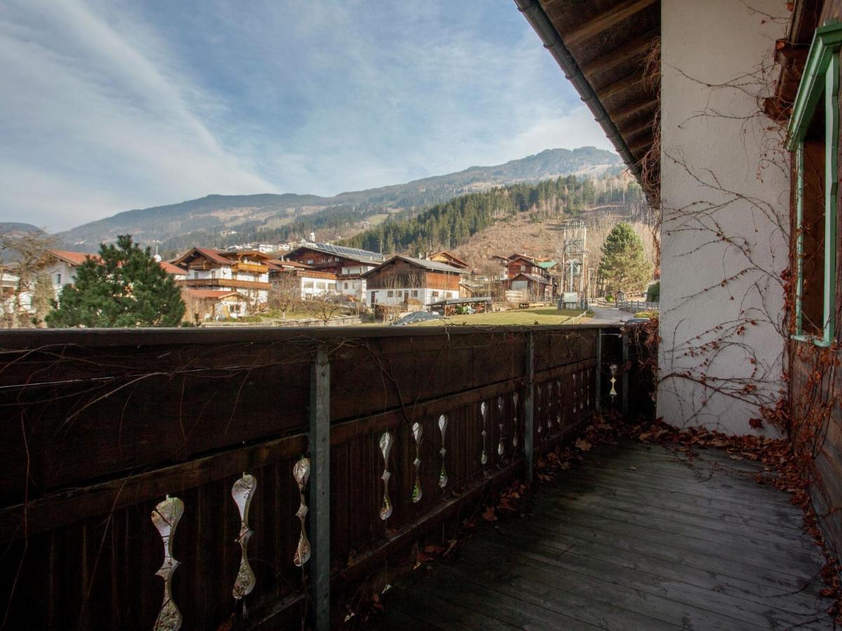 Apartment In Hart Im Zillertal With Garden Balcony Parking Fugen Bagian luar foto